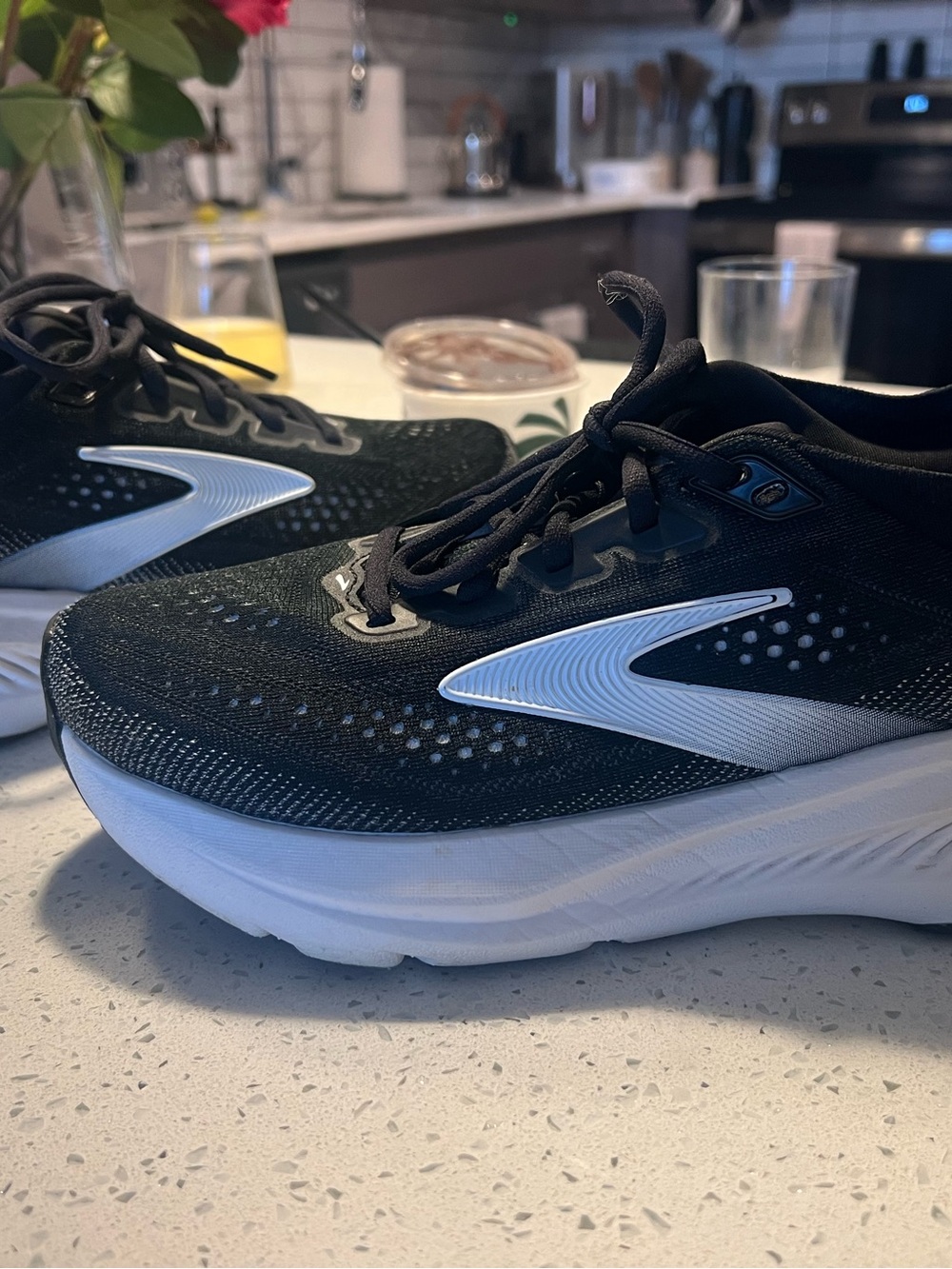 Brooks Women’s Glycerin 23 Black and White Running Shoes.Only wore once- too big